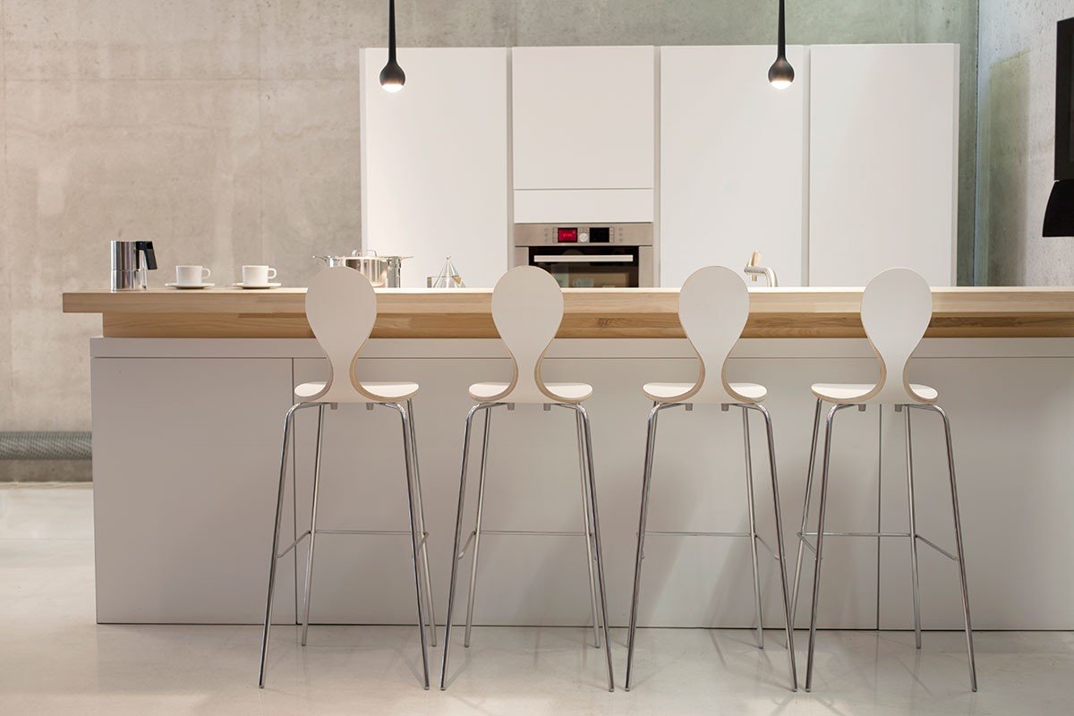Bar Stools In Kitchen How To Choose, How High Should Kitchen Bar Stools Be Placed